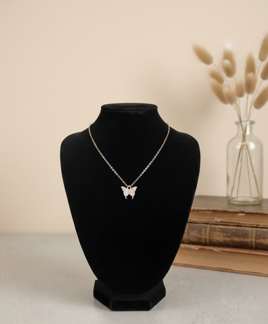 Колие „Златен Полет“ 🦋🌟